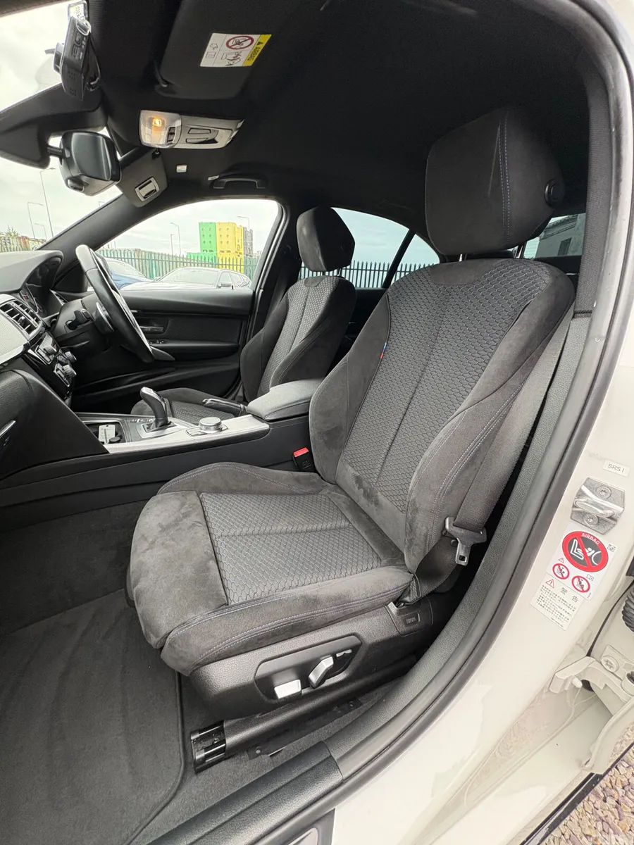 BMW 3-Series Saloon, Petrol, 2017, White