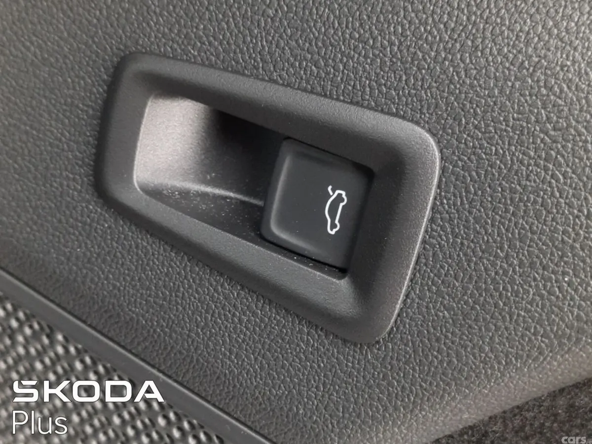 Skoda Kodiaq MPV, Diesel, 2024, Grey