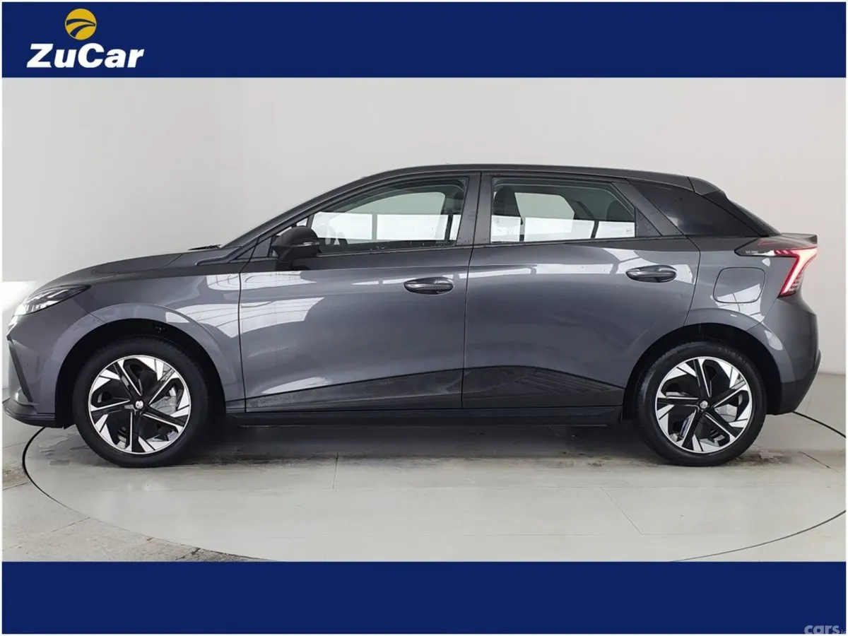 MG MG4 Hatchback, Electric, 2026, Grey