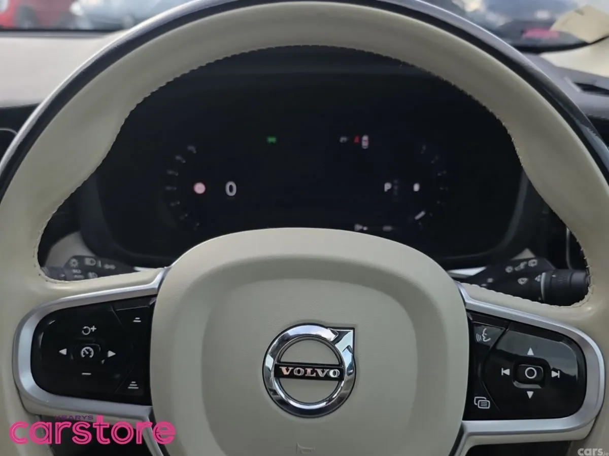 Volvo XC60 SUV, Diesel, 2022, Blue