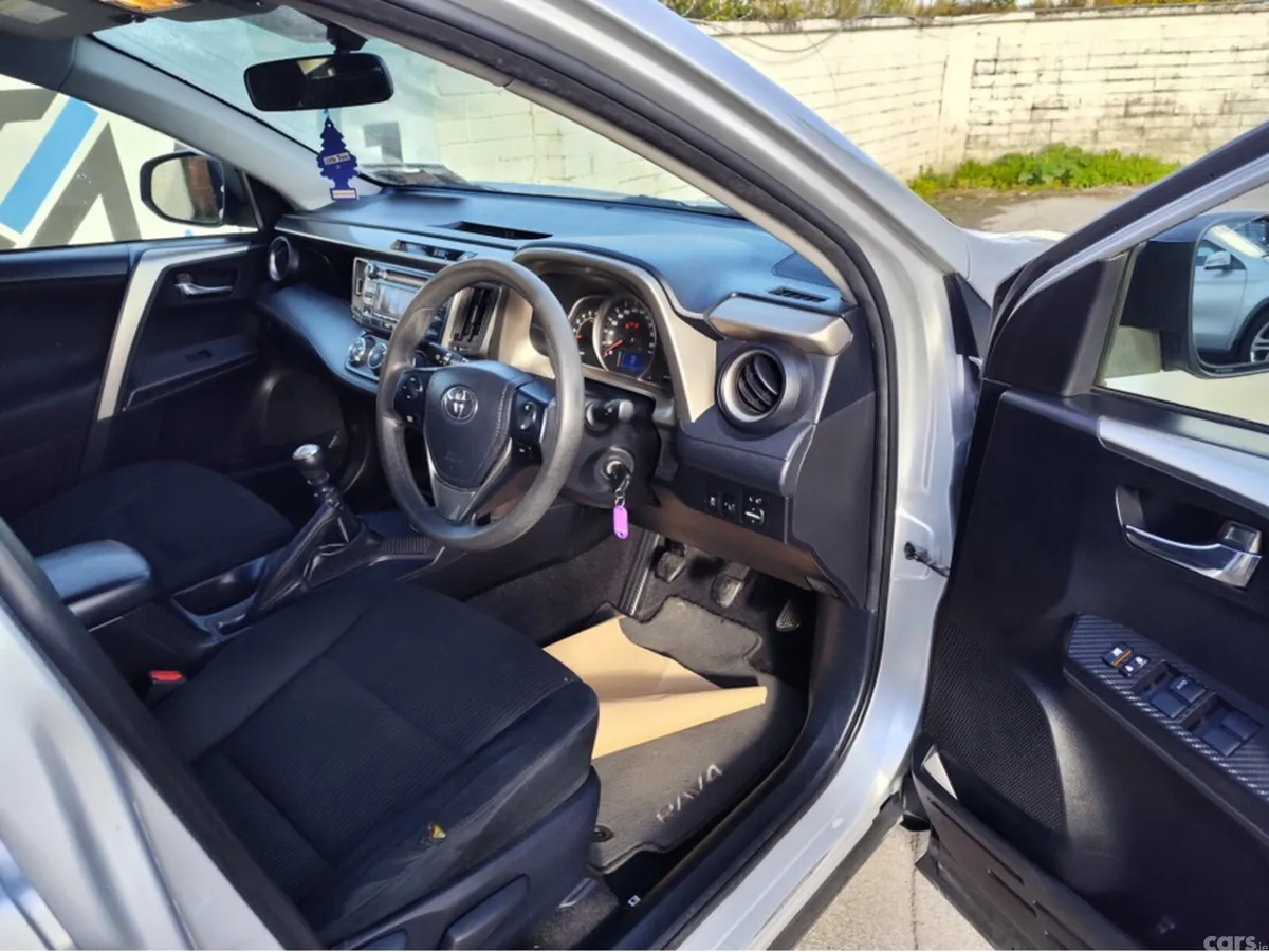 Toyota RAV4 SUV, Diesel, 2014, Silver