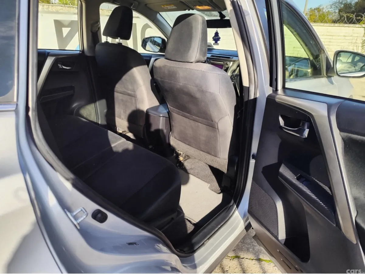 Toyota RAV4 SUV, Diesel, 2014, Silver