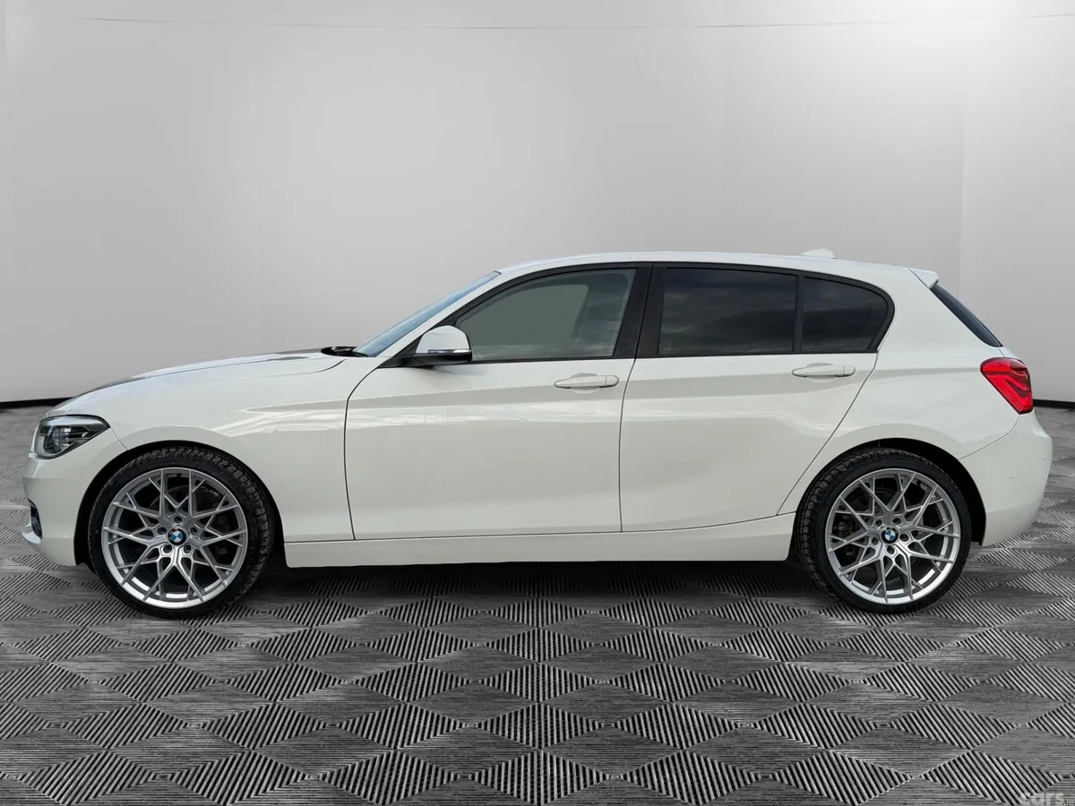 BMW 1-Series Hatchback, Diesel, 2017, White