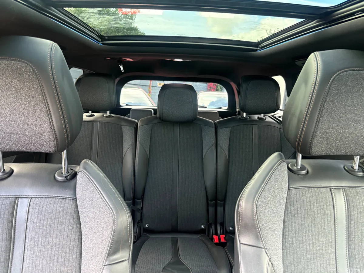 Peugeot 5008 MPV, Diesel, 2019, Green