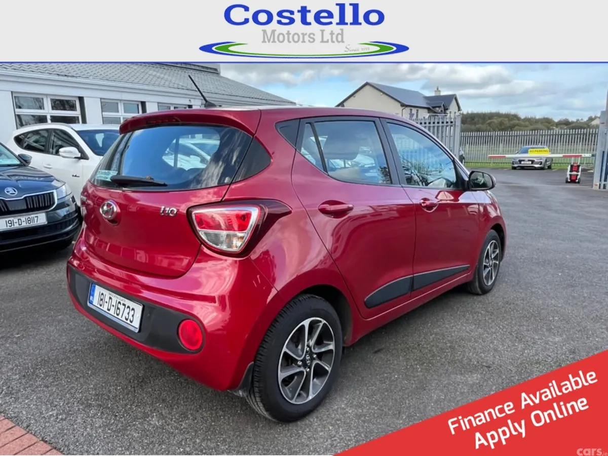 Hyundai i10 Hatchback, Petrol, 2018, Red