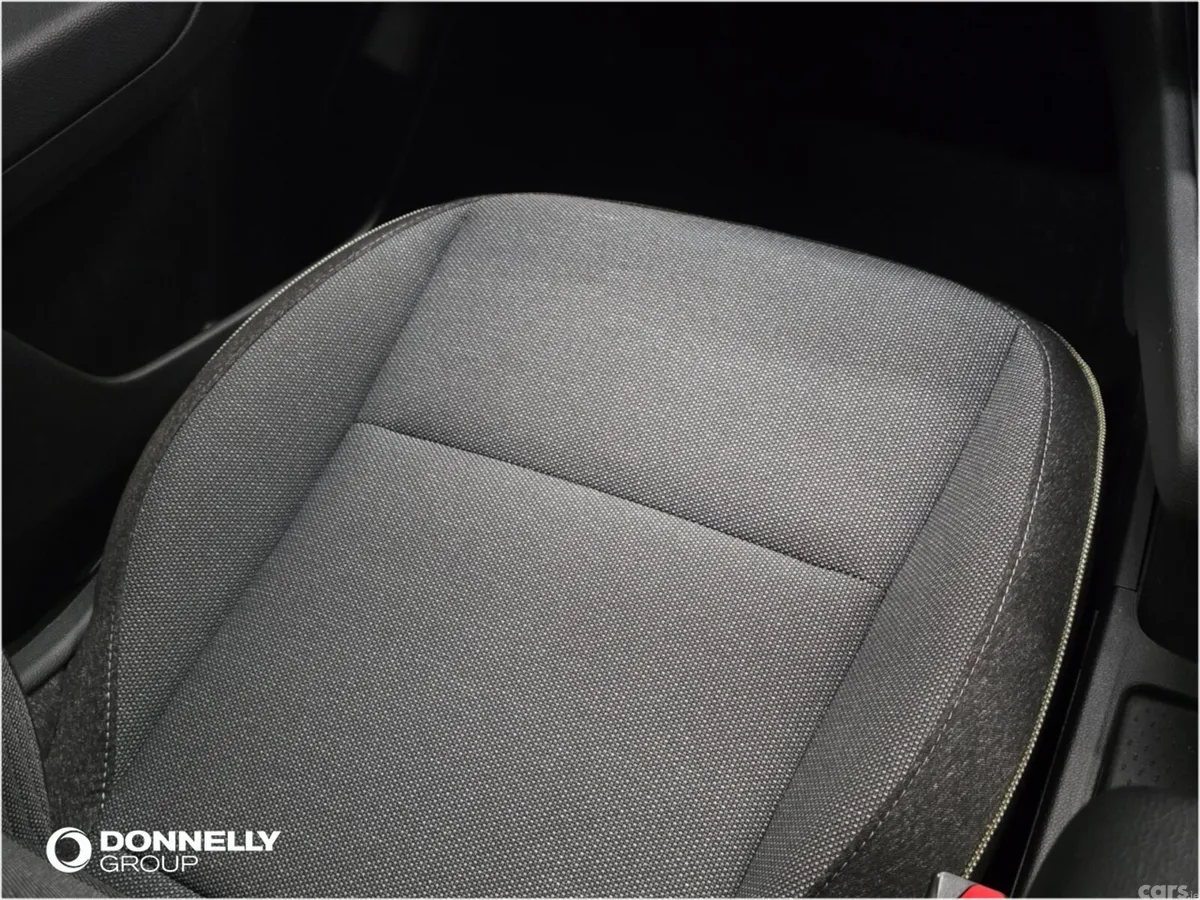 Renault Captur Hatchback, Petrol, 2026, Grey