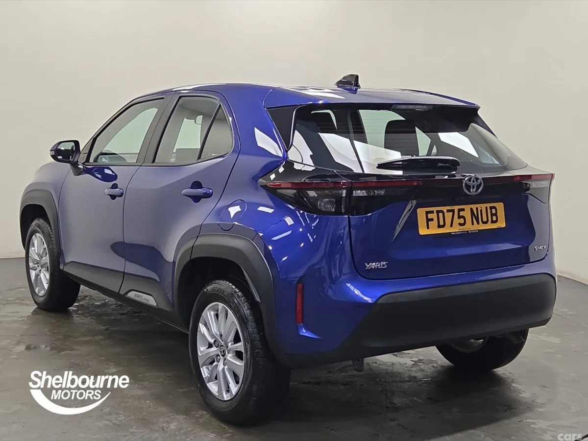 Toyota Yaris Cross Estate, Petrol Hybrid, 2026, Blue