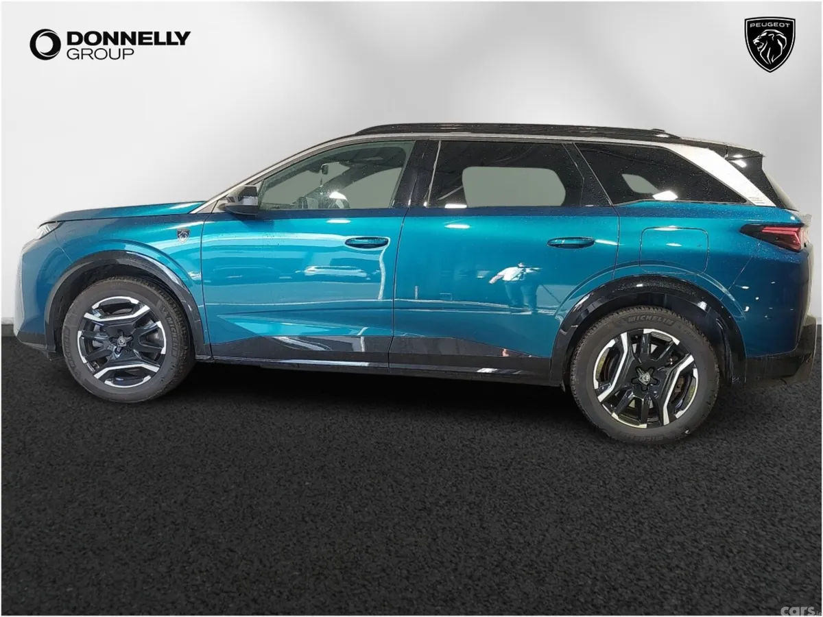 Peugeot 5008 SUV, Electric, 2025, Blue