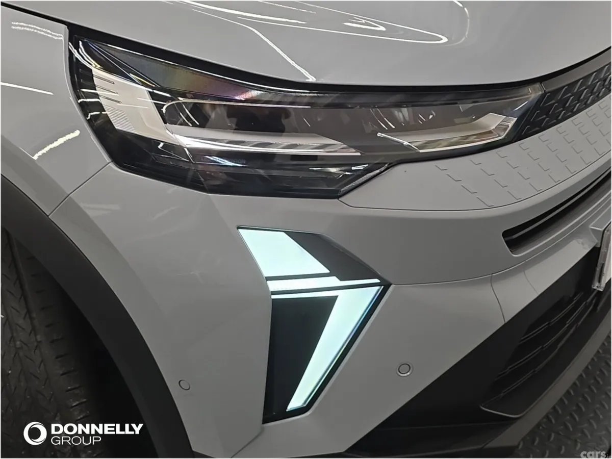 Renault Captur Hatchback, Petrol, 2026, Grey