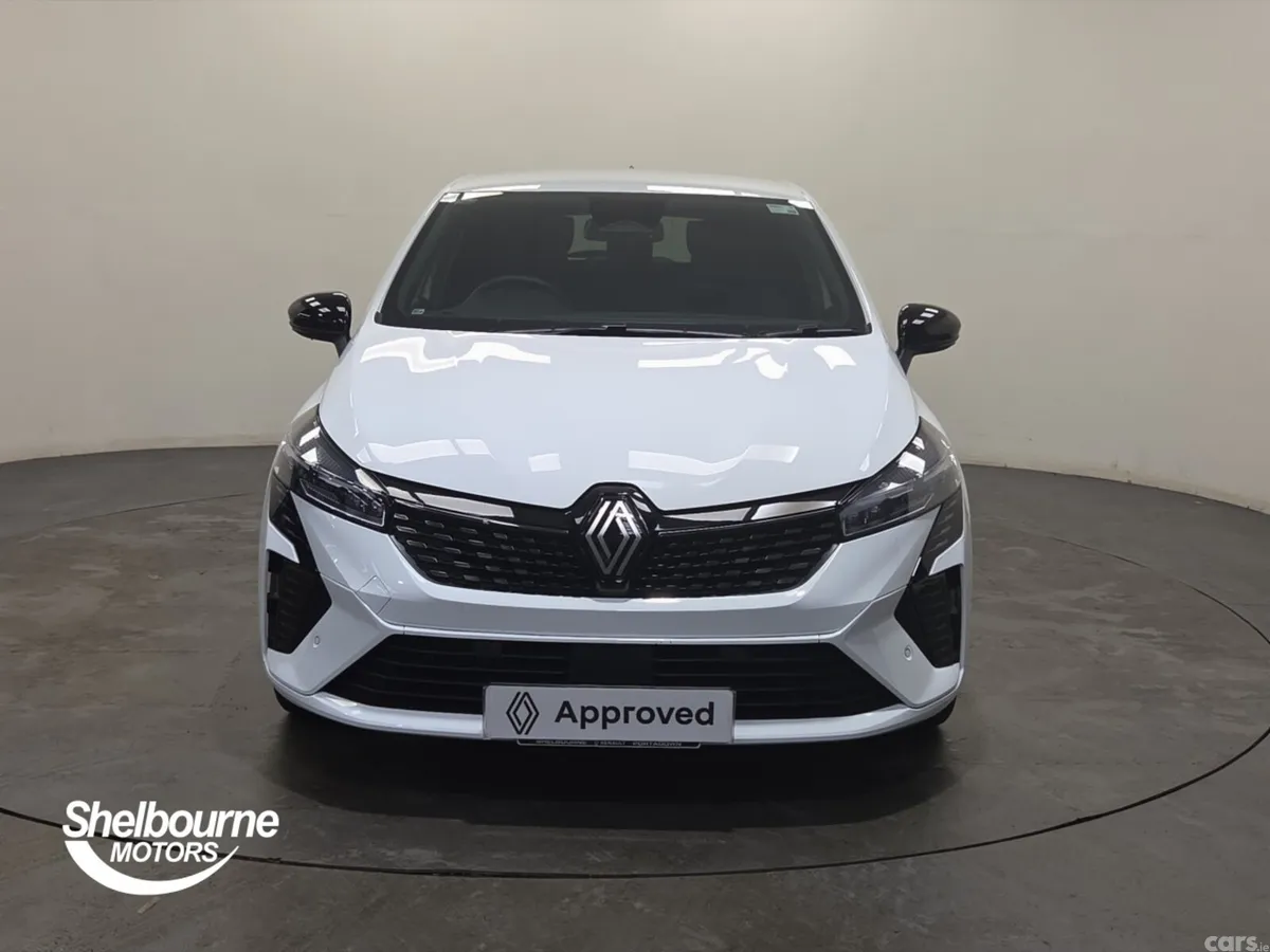 Renault Clio Hatchback, Petrol, 2025, White
