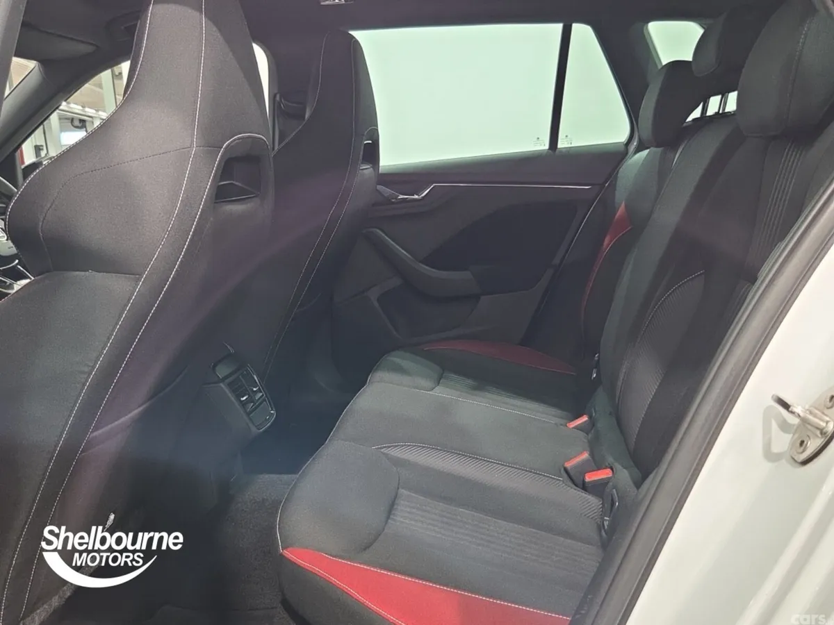 Skoda Kamiq Hatchback, Petrol, 2023, White