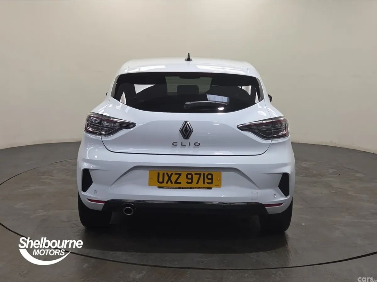 Renault Clio Hatchback, Petrol, 2025, White