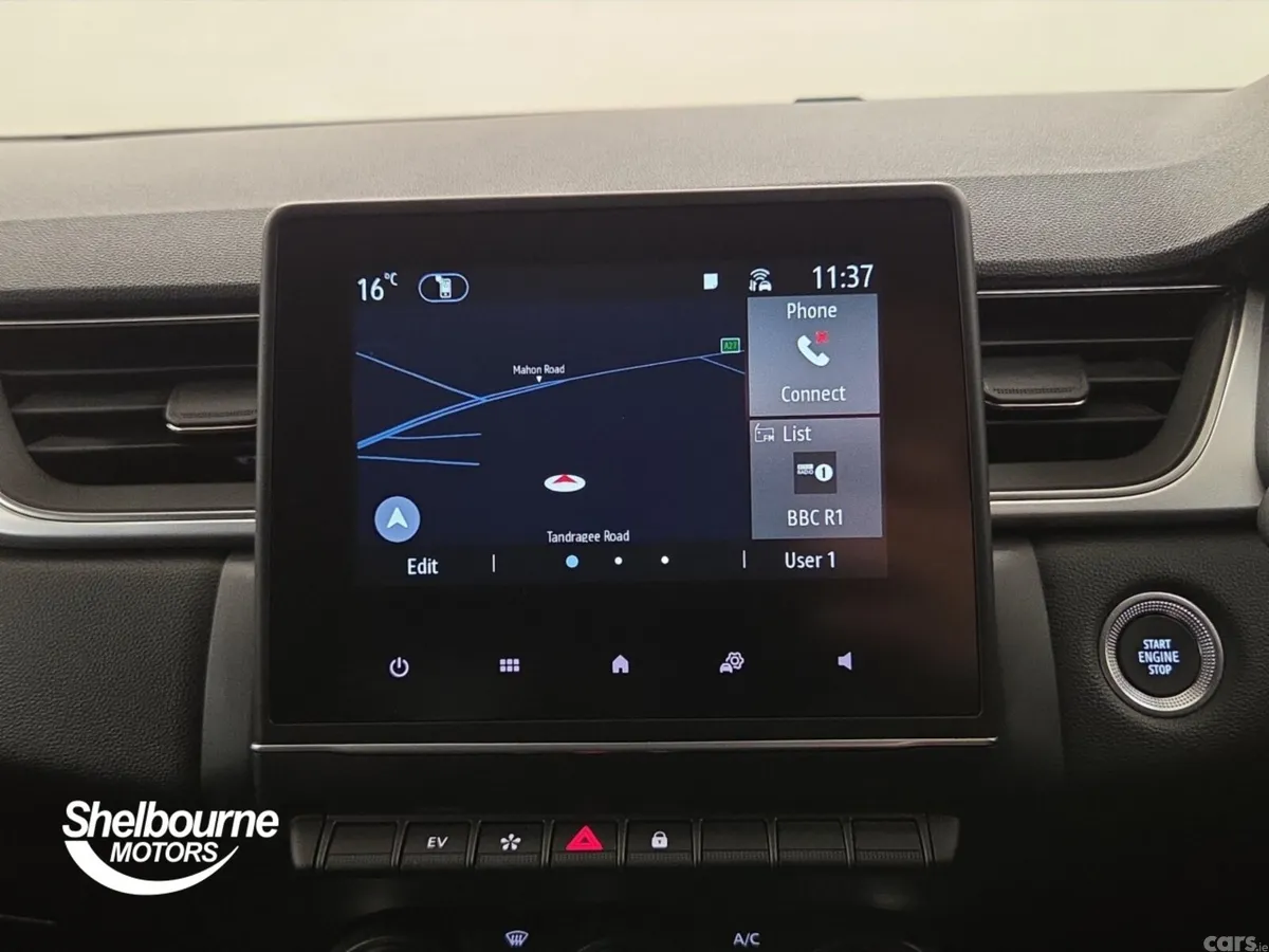 Renault Captur Hatchback, Petrol Hybrid, 2023, Red