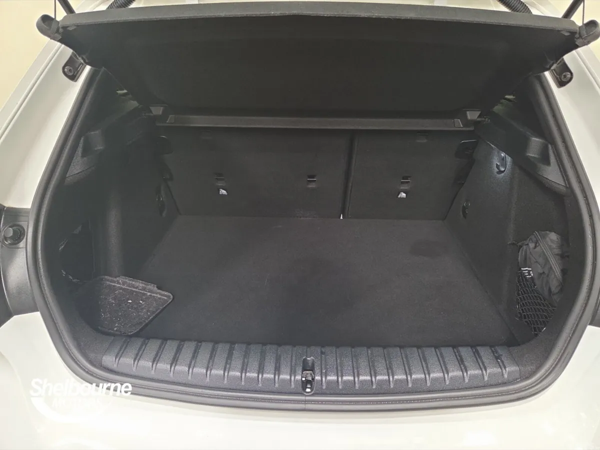 BMW 1-Series Hatchback, Petrol, 2021, White