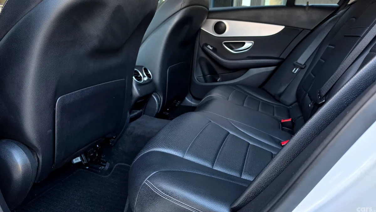 Mercedes-Benz C-Class Estate, Petrol Plug-in Hybrid, 2018, Silver