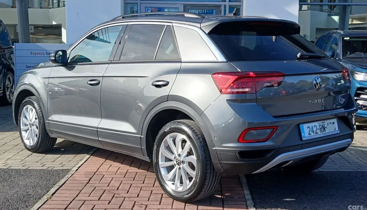 Volkswagen T-Roc SUV, Petrol, 2024, Grey