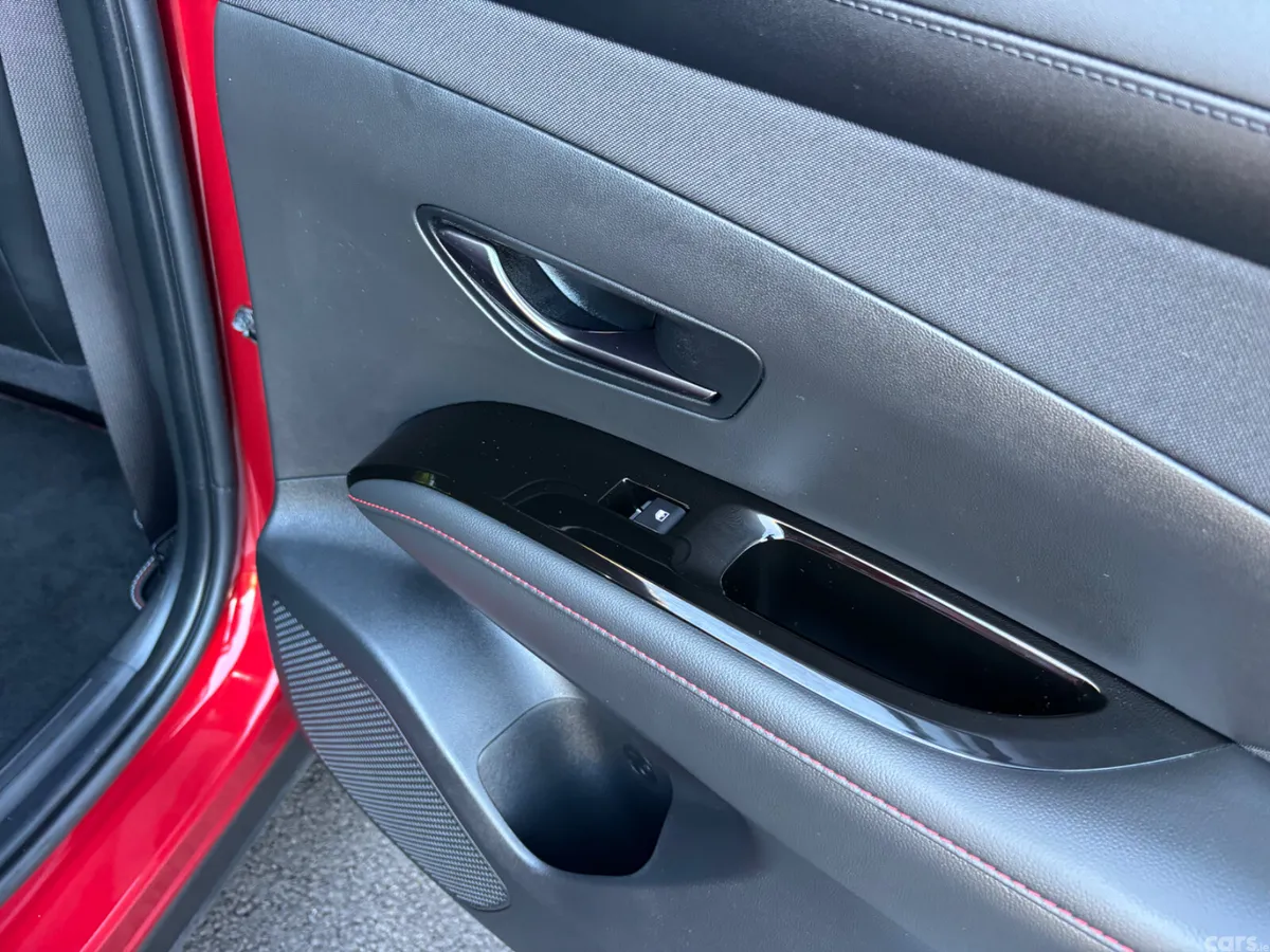 Hyundai Tucson SUV, Petrol Plug-in Hybrid, 2025, Red