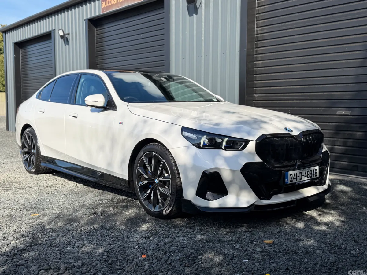 BMW 5-Series Saloon, Petrol Hybrid, 2024, White