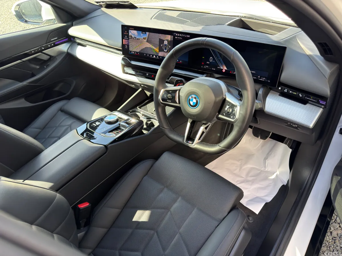 BMW 5-Series Saloon, Petrol Hybrid, 2024, White
