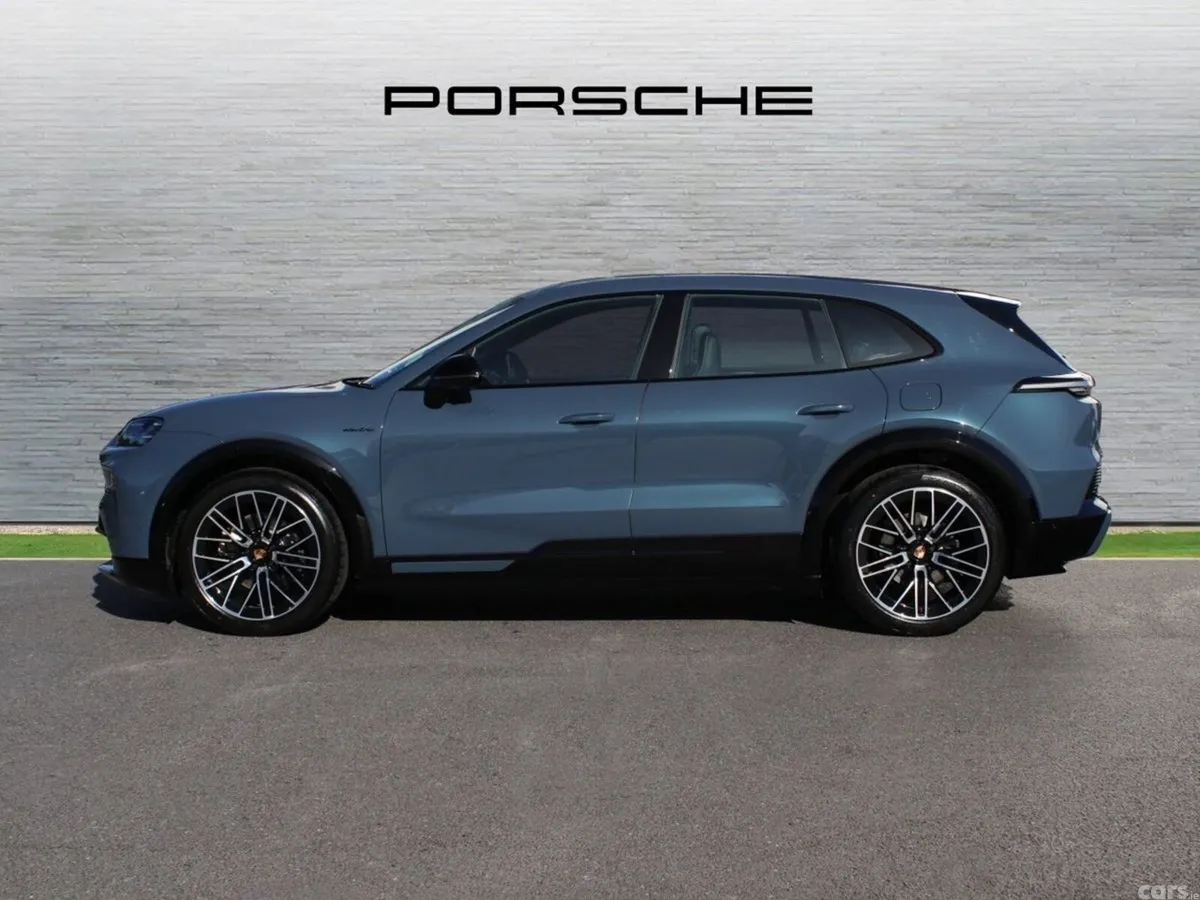 Porsche Cayenne SUV, Electric, 2026, Blue
