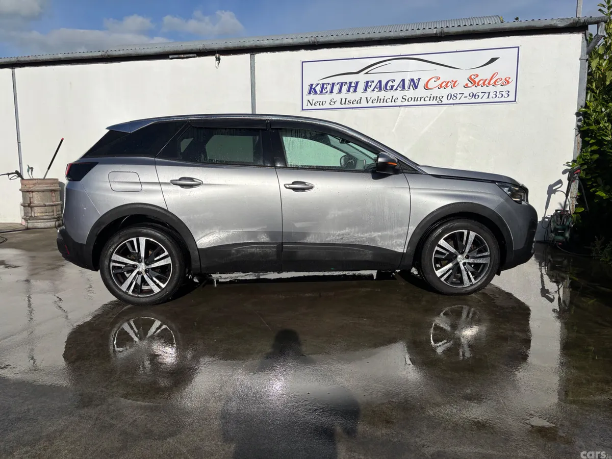 Peugeot 3008 MPV, Diesel, 2018, Grey