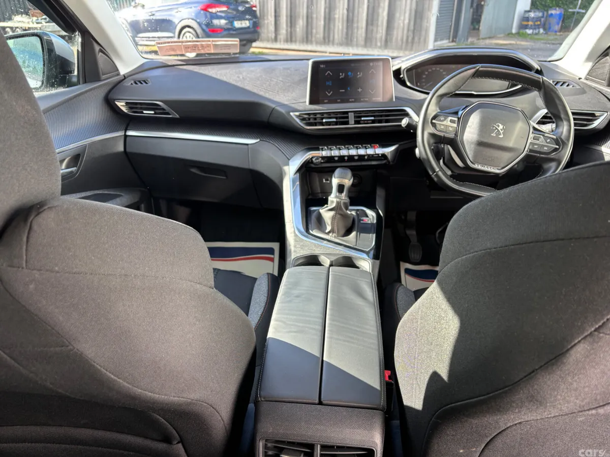 Peugeot 3008 MPV, Diesel, 2018, Grey
