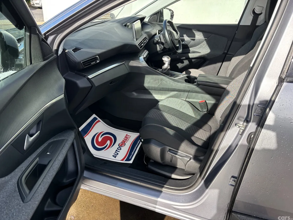 Peugeot 3008 MPV, Diesel, 2018, Grey