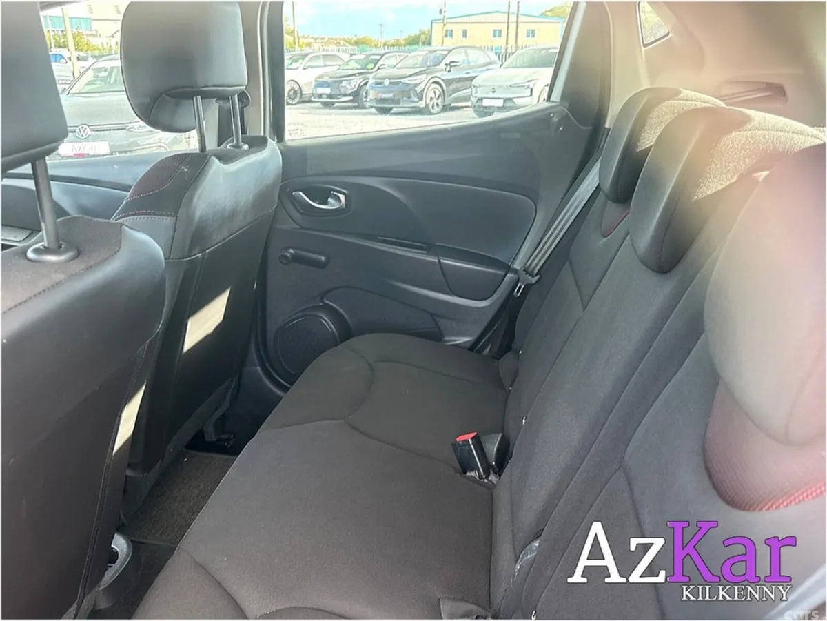 Renault Clio Hatchback, Petrol, 2017, Black