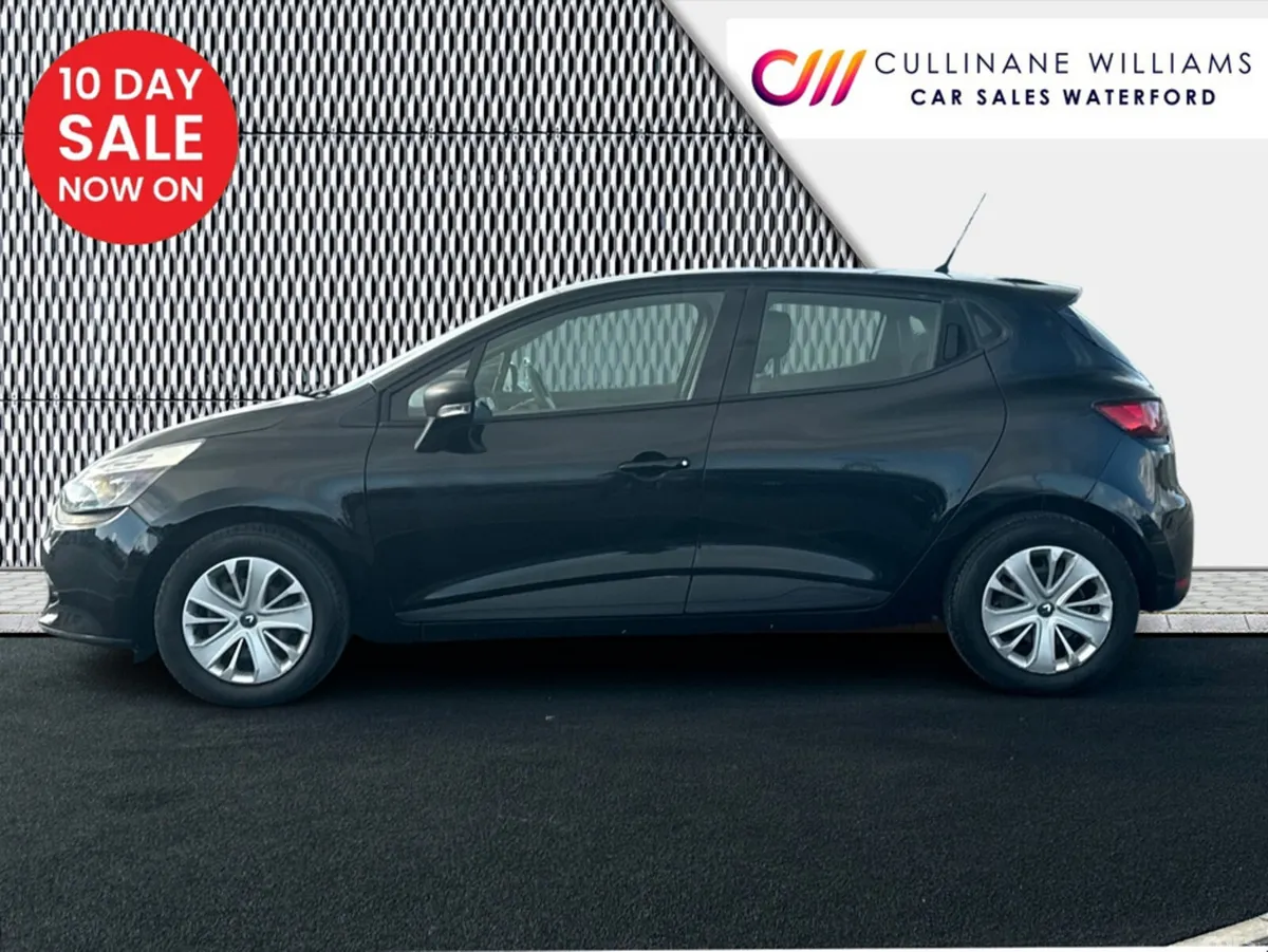 Renault Clio Hatchback, Petrol, 2017, Black