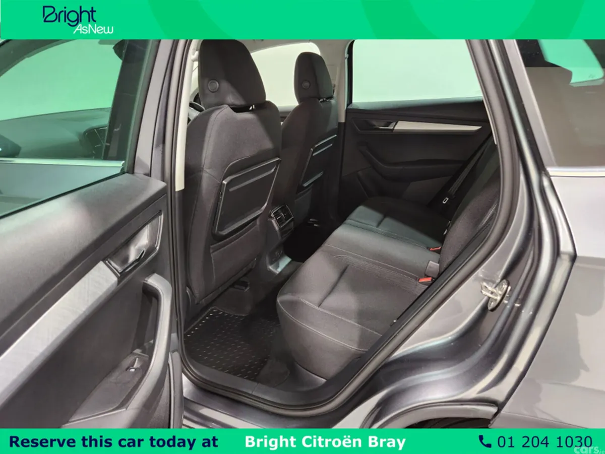 Skoda Karoq SUV, Petrol, 2023, Grey
