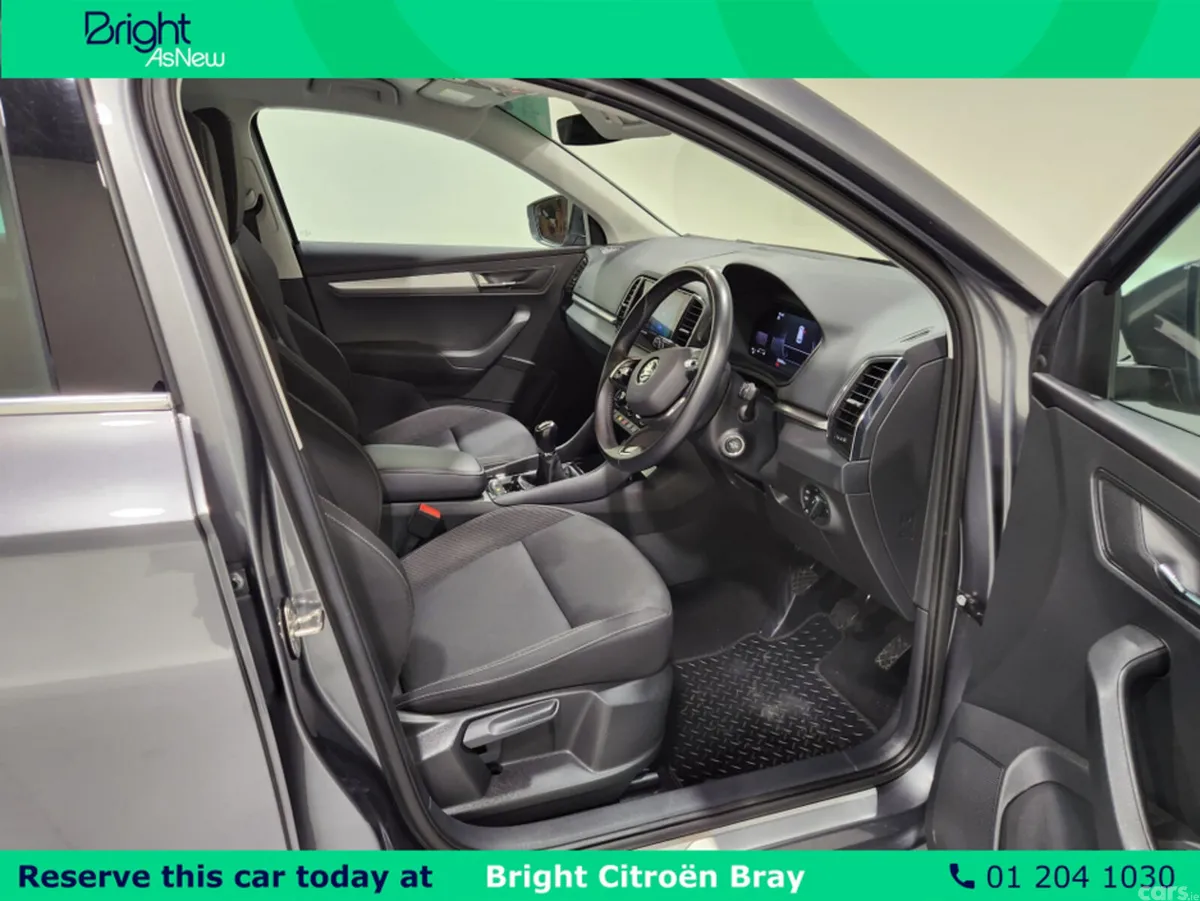 Skoda Karoq SUV, Petrol, 2023, Grey