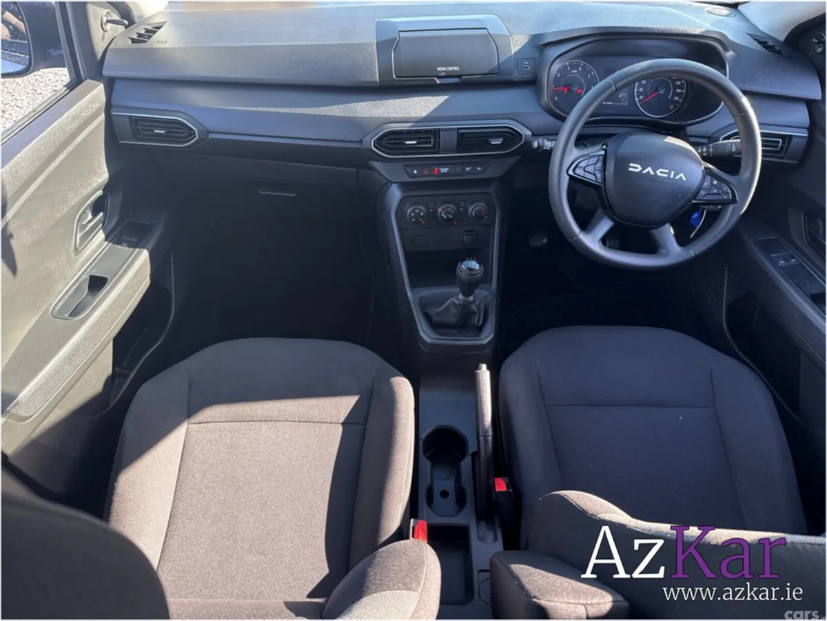 Dacia Sandero Hatchback, Petrol, 2023, Grey