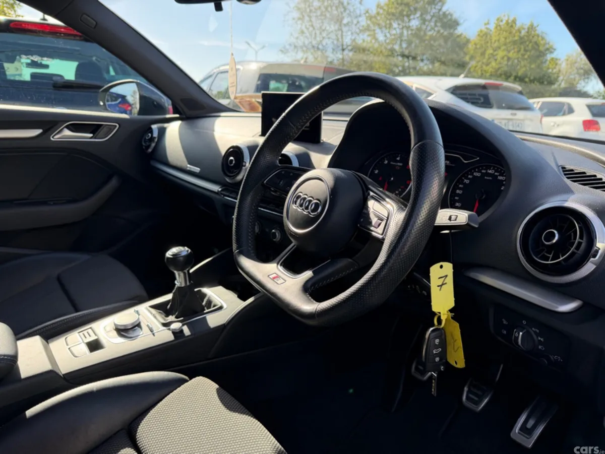 Audi A3 Hatchback, Diesel, 2018, Blue