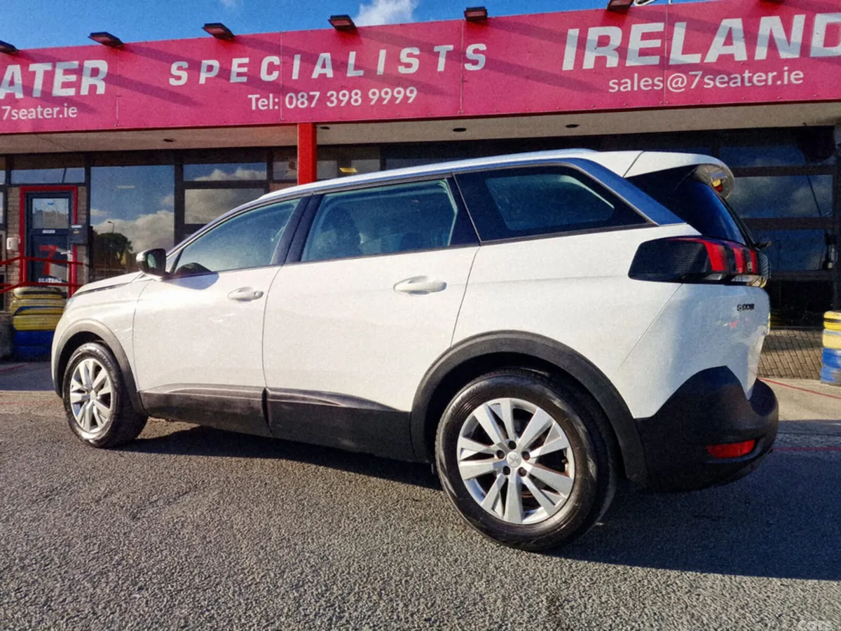 Peugeot 5008 MPV, Diesel, 2018, White