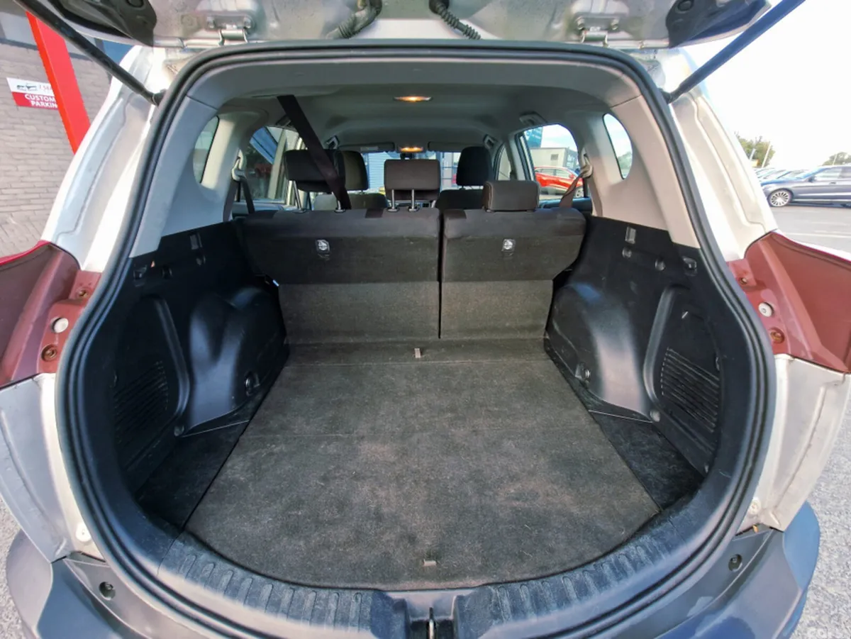 Toyota RAV4 SUV, Diesel, 2014, Silver