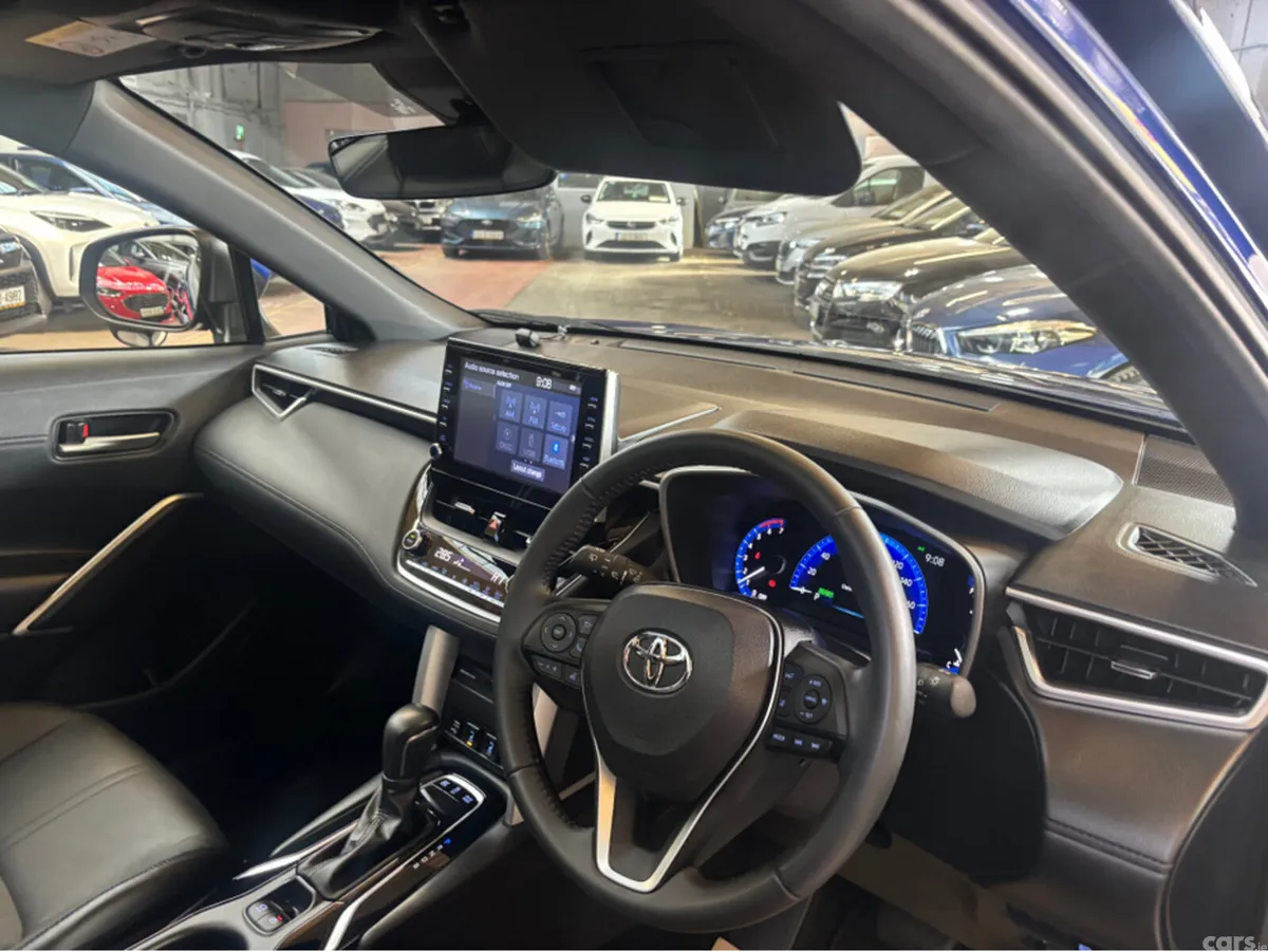 Toyota Corolla Cross SUV, Petrol Hybrid, 2023, Blue