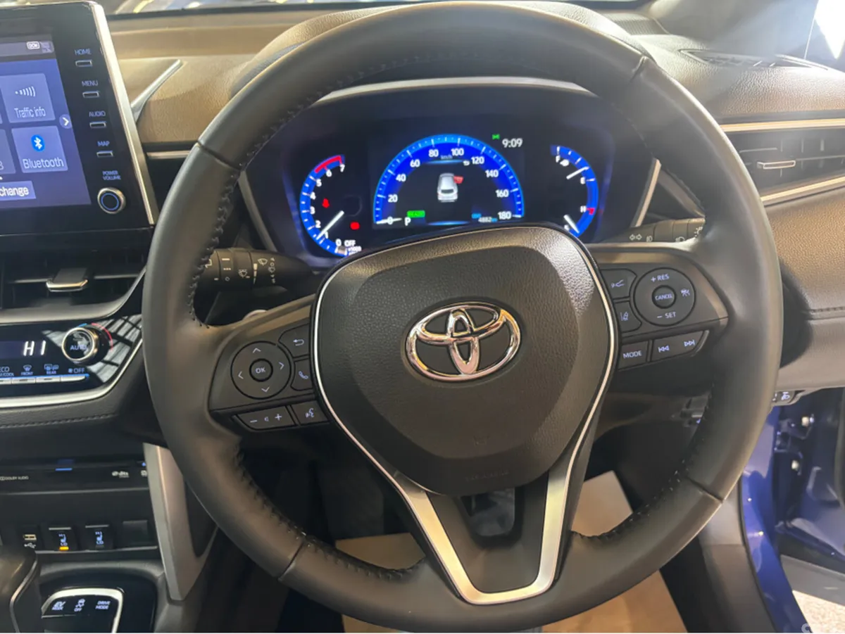 Toyota Corolla Cross SUV, Petrol Hybrid, 2023, Blue