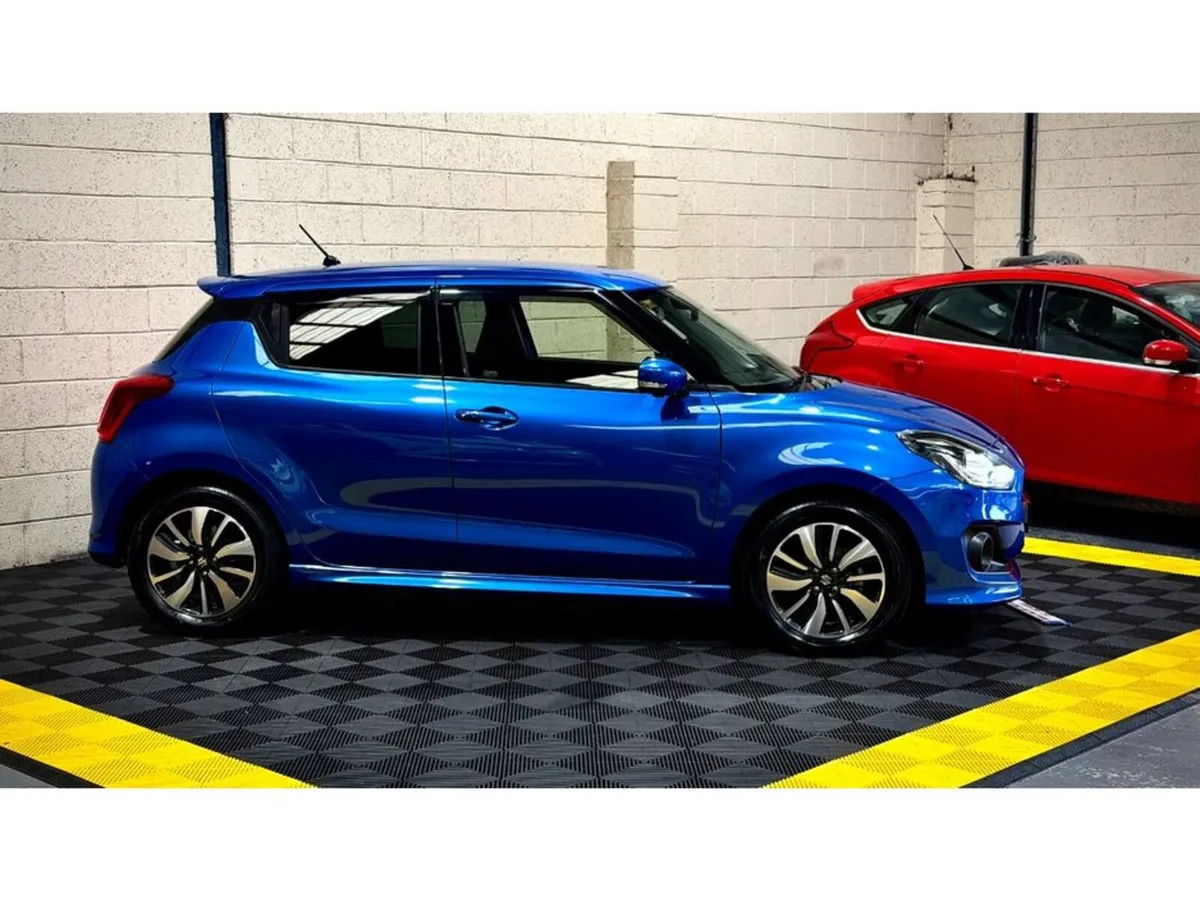 Suzuki Swift Hatchback, Petrol, 2019, Blue