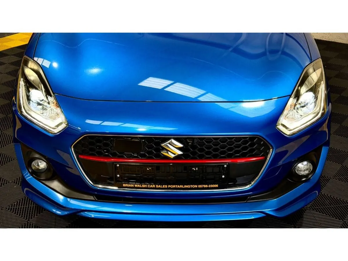 Suzuki Swift Hatchback, Petrol, 2019, Blue