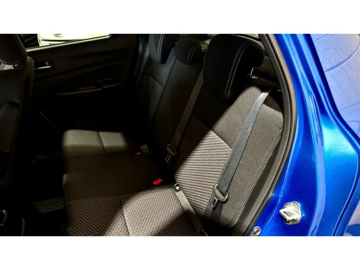 Suzuki Swift Hatchback, Petrol, 2019, Blue