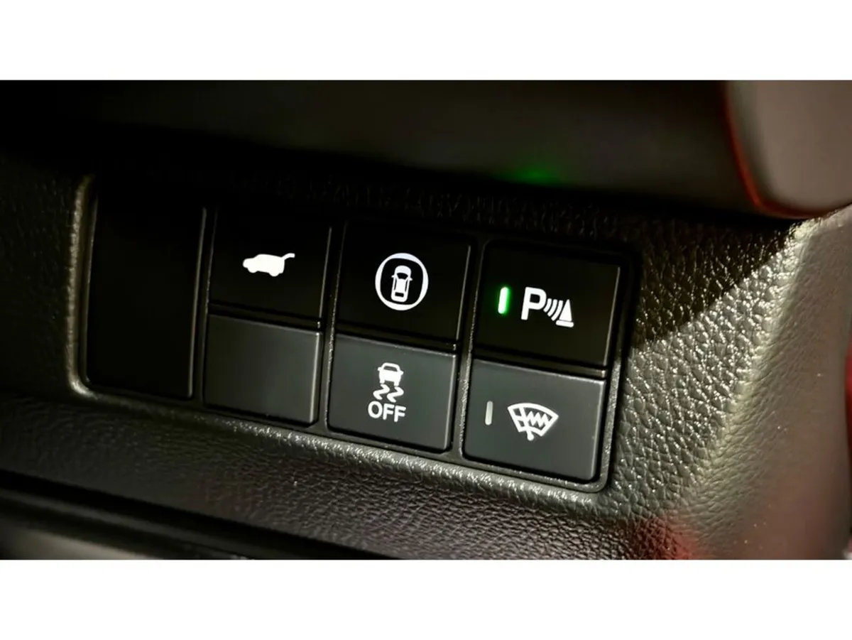 Honda Vezel SUV, Petrol Hybrid, 2022, Red