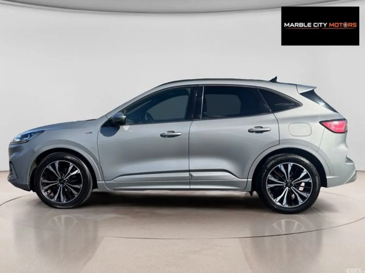 Ford Kuga Hatchback, Diesel, 2021, Silver