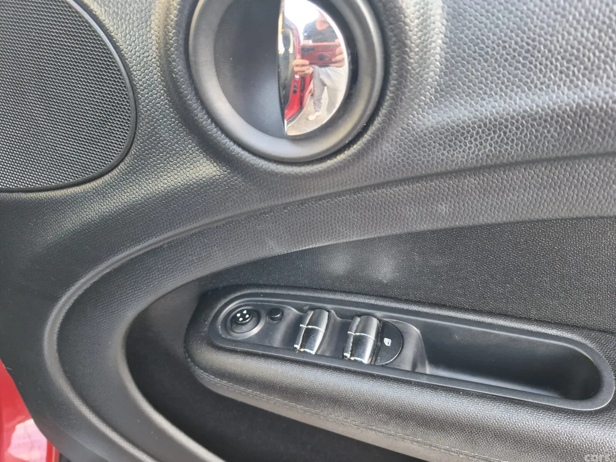 Mini Cooper Hatchback, Diesel, 2015, Red