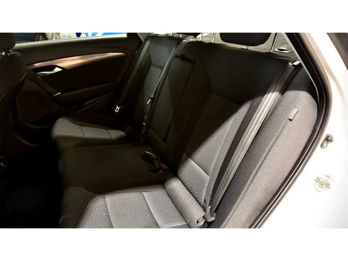 Hyundai i40 Saloon, Diesel, 2016, White