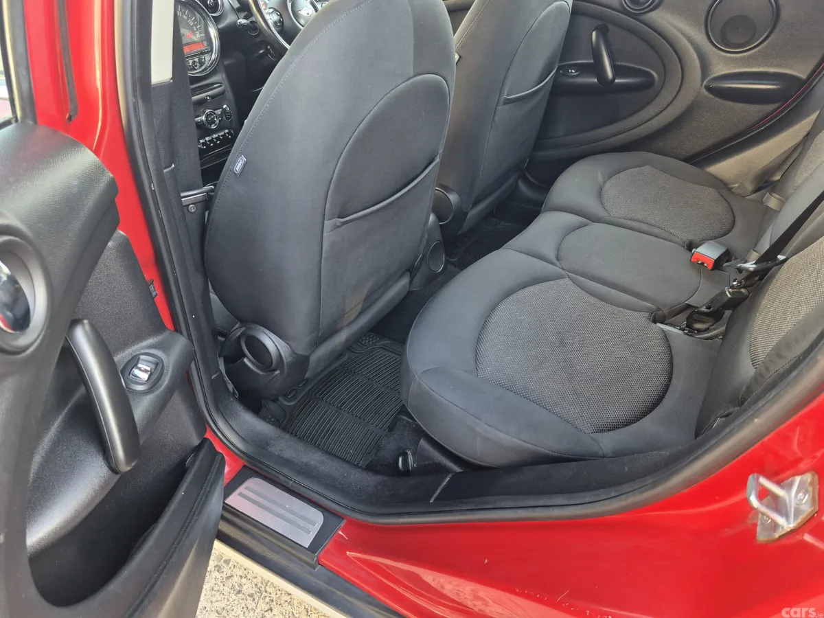 Mini Cooper Hatchback, Diesel, 2015, Red
