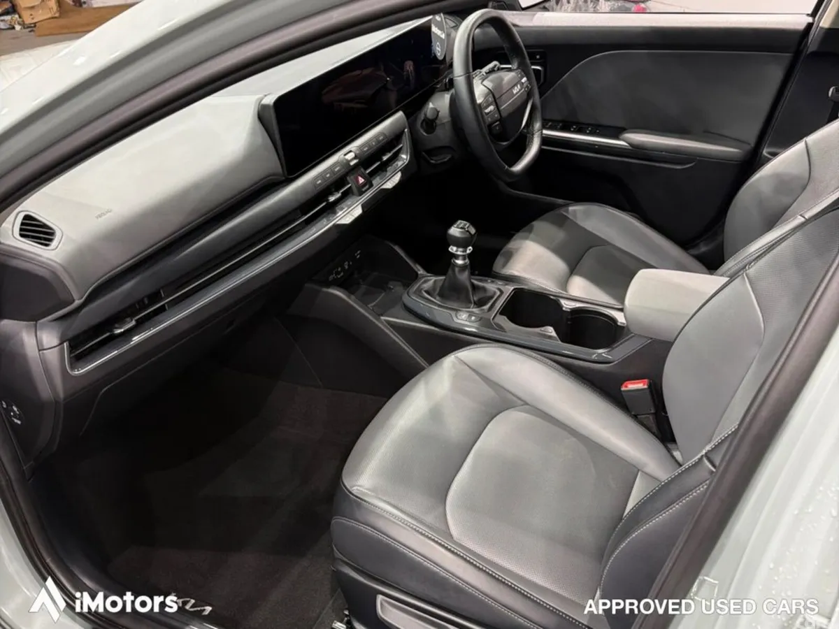 Kia K4 Hatchback, Petrol Hybrid, 2026, Green