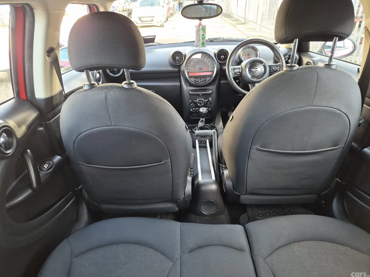 Mini Cooper Hatchback, Diesel, 2015, Red