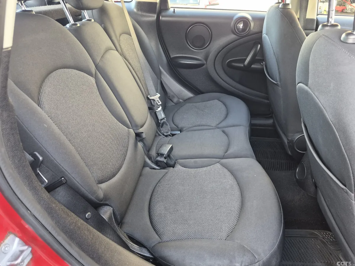 Mini Cooper Hatchback, Diesel, 2015, Red