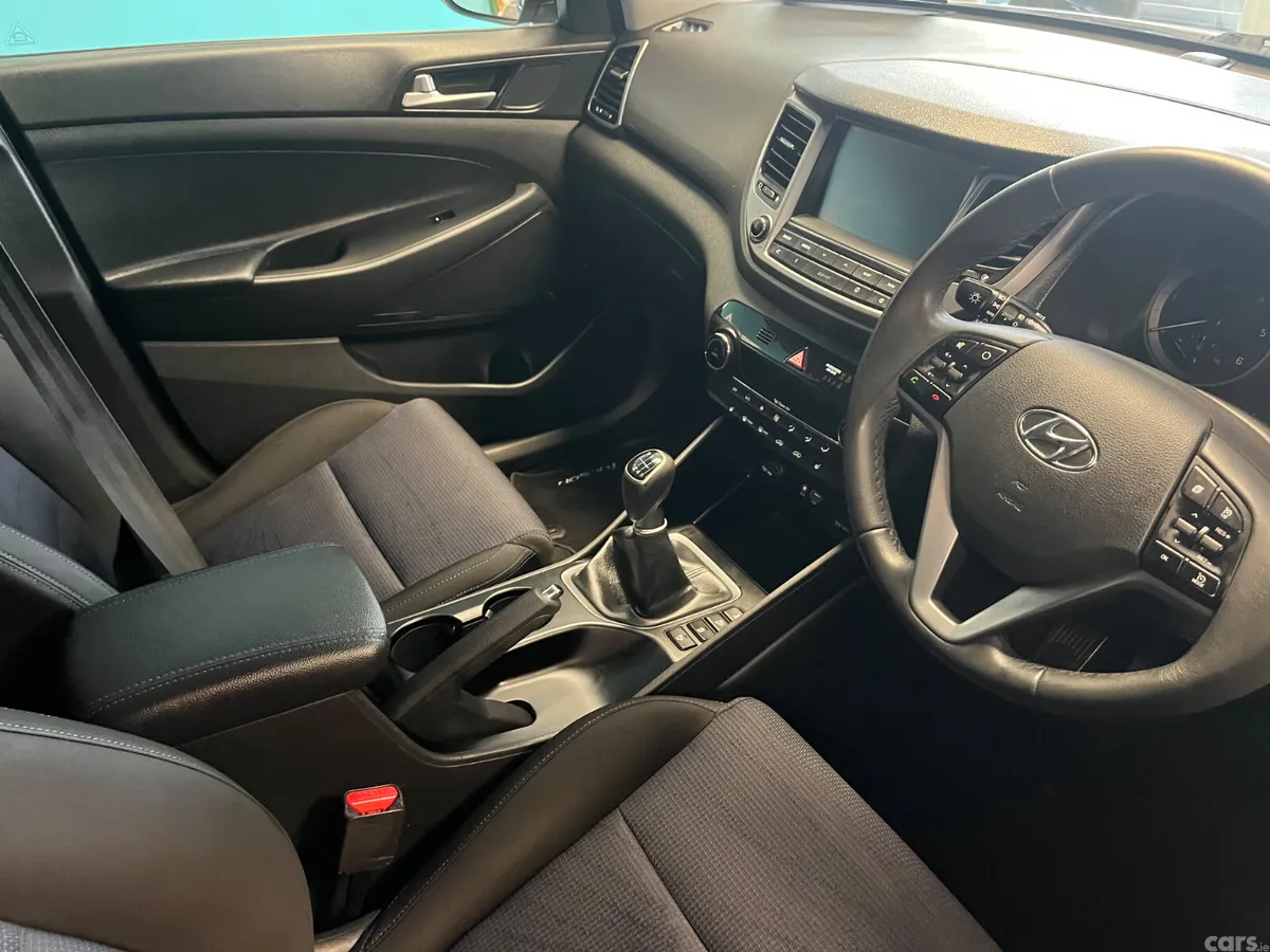 Hyundai Tucson SUV, Diesel, 2015, Grey