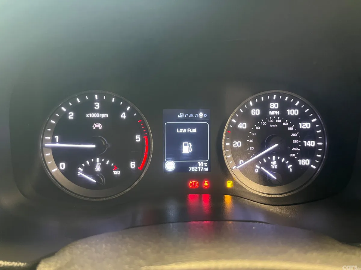Hyundai Tucson SUV, Diesel, 2015, Grey